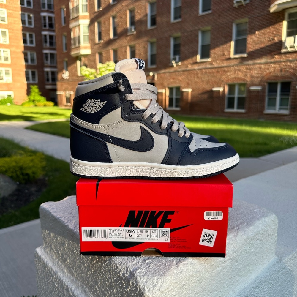 Jordan 1 ‘85 Georgetown Sneakers
